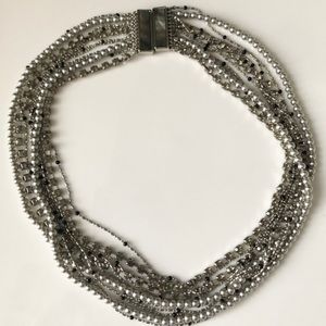 Banana Republic short necklace